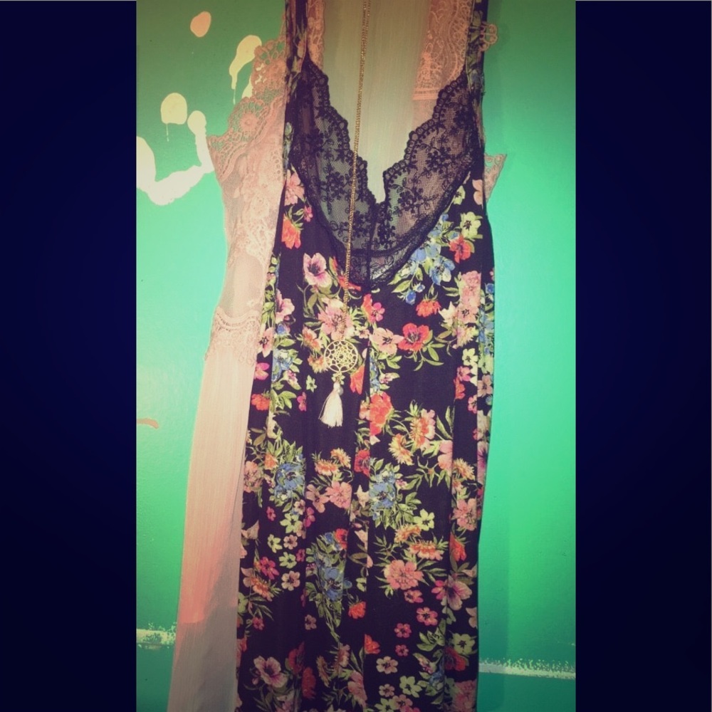 Floral shirt with necklace sheet cover up